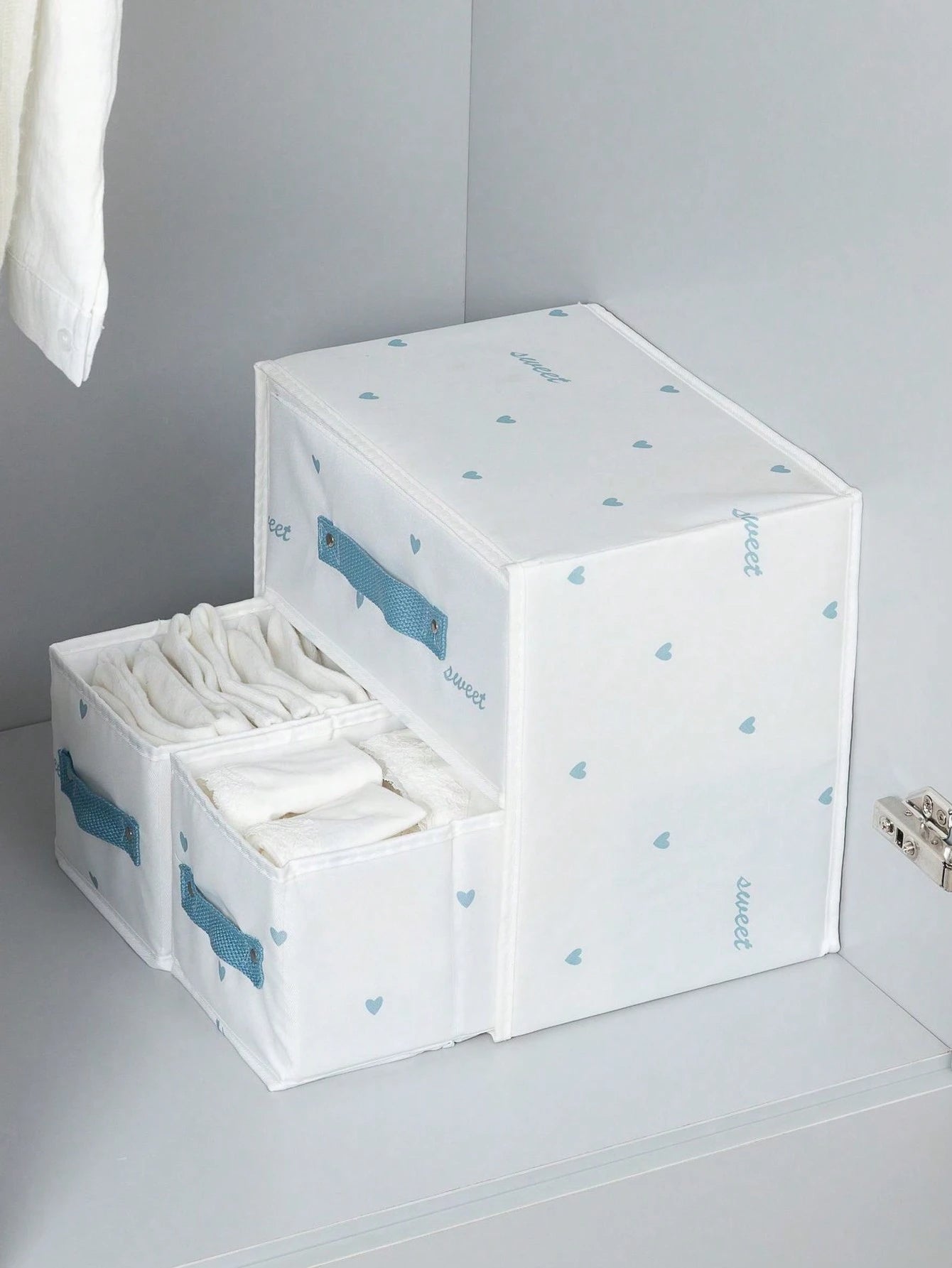 クローゼット用下着収納ボックス 引き出し式ファブリック仕分け｜靴下・下着用覆い付き仕切り付き 寮向け多層収納 デスクトップ多目的収納