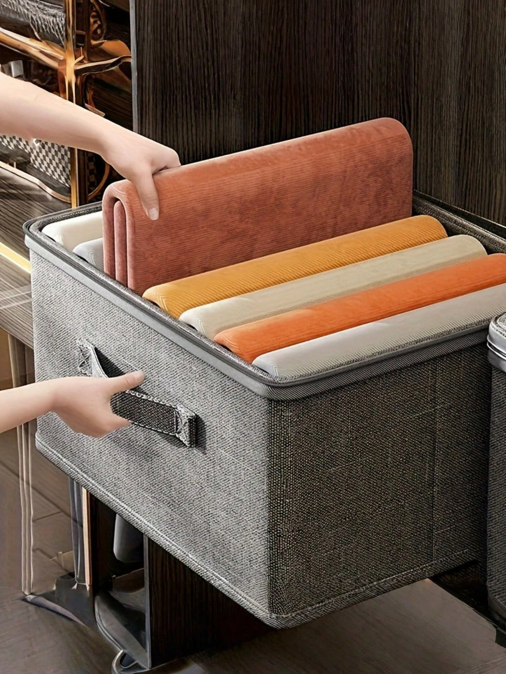 大容量グレーストレージボックス トラベル・移動用 衣類収納対応 柔軟折りたたみ可能 一体型持ち手付き 季節の収納整理用