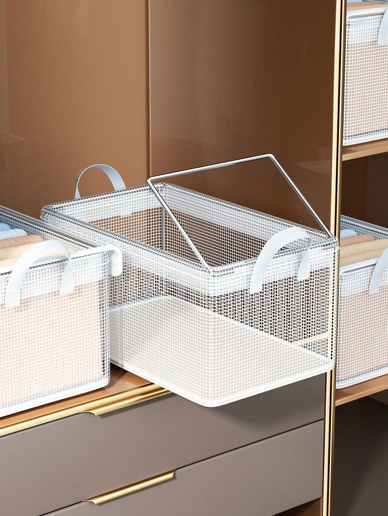 透明スタッカブル収納ボックス ふた付き 大容量ハンドル付き 強化仕様 スペース節約用 家庭 / 寮 / クローゼット多場面収納対応